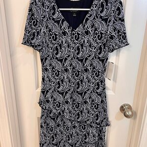 Women’s Connected Apparel Navy Blue and White Dress Size 6 New With Tags